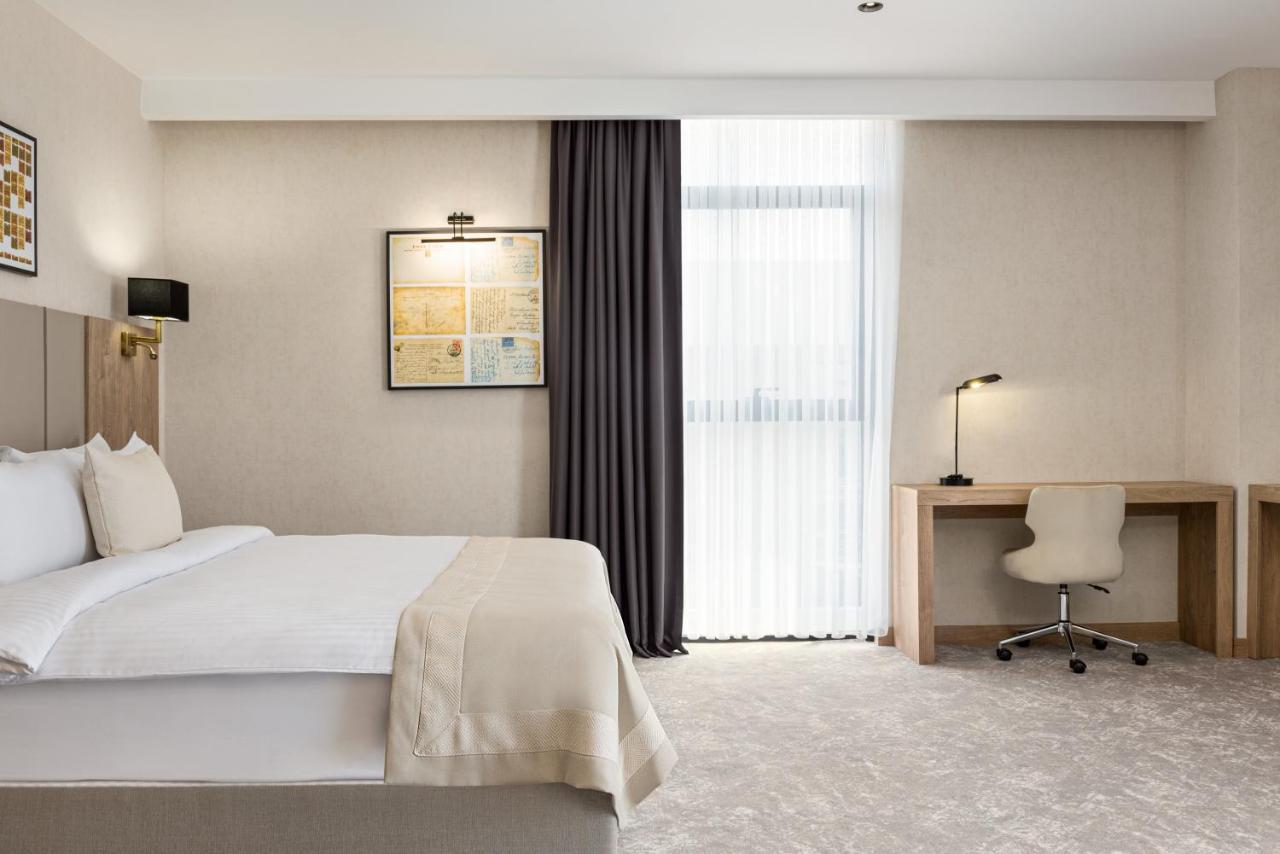 Ramada Plaza By Wyndham Batman Hotel Buitenkant foto