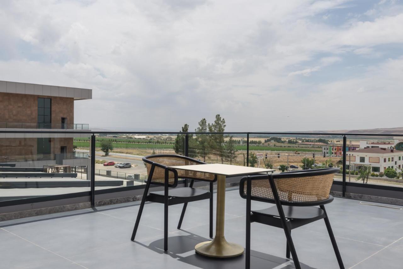 Ramada Plaza By Wyndham Batman Hotel Buitenkant foto