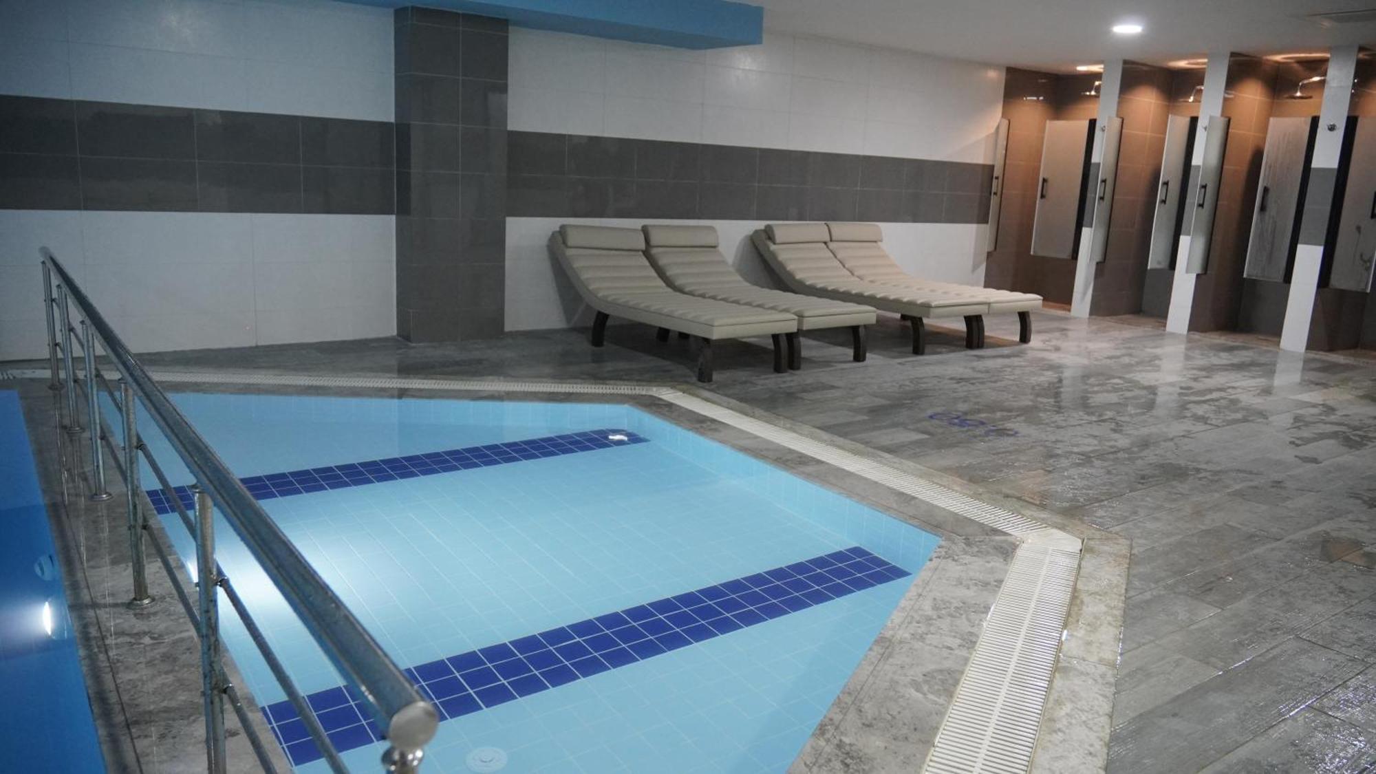 Ramada Plaza By Wyndham Batman Hotel Buitenkant foto